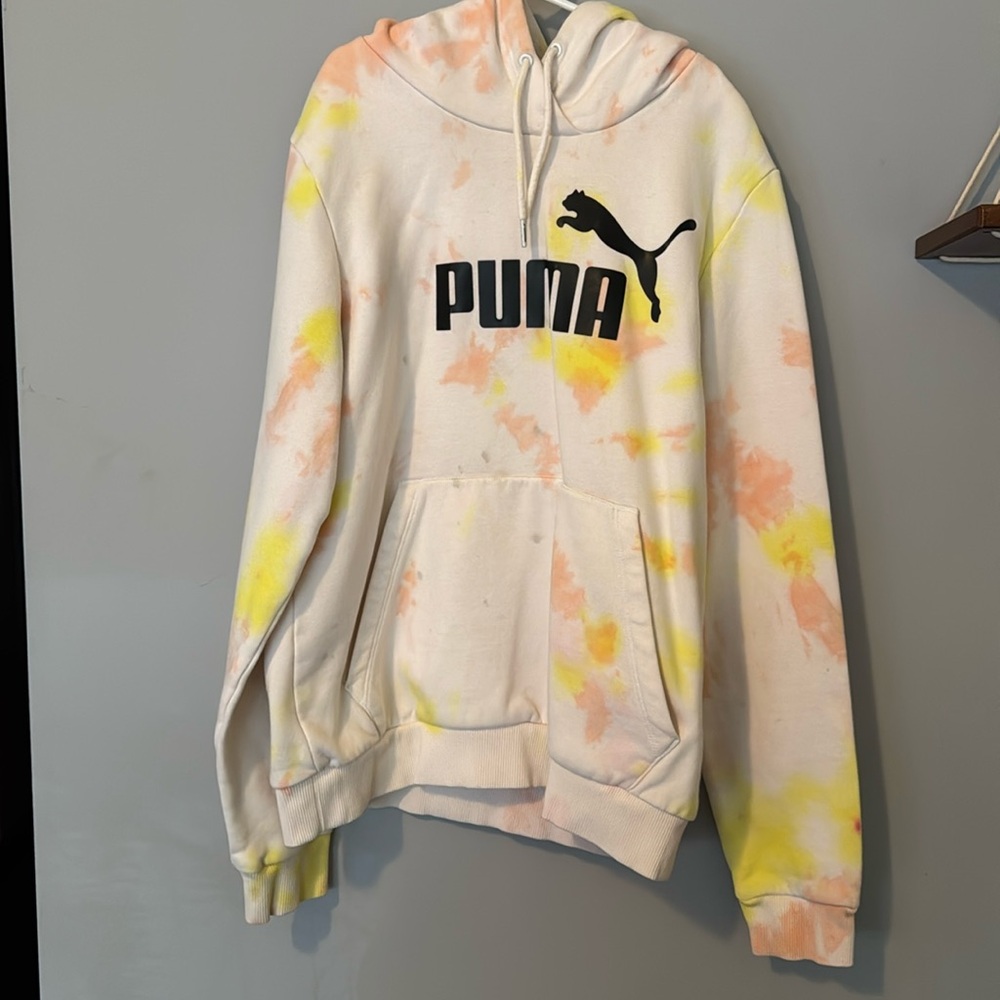 Puma girls size medium tie dye hoodie